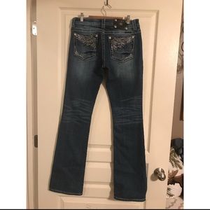 ALMOST NEW SIZE 29 Miss Me Jeans!!!!